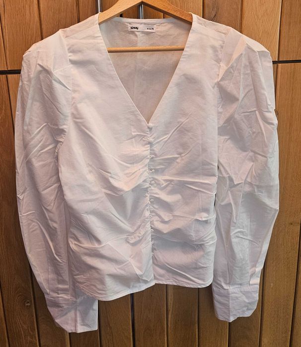 Блуза Sinsay размер М бяла