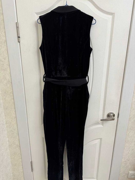 Новый бархатный комбинезон смокинг NEXT, размер 40EUR (44/46)