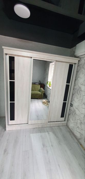 Shkaf shkaflar sotiladi seh (200×180×57)