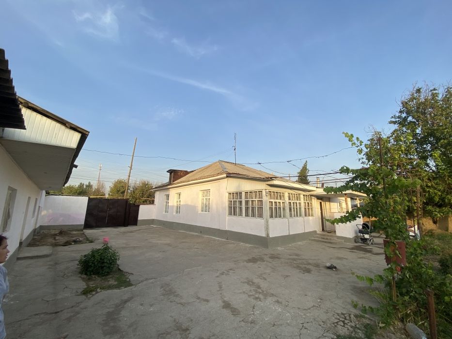 Дом продаётся хороший состояние.