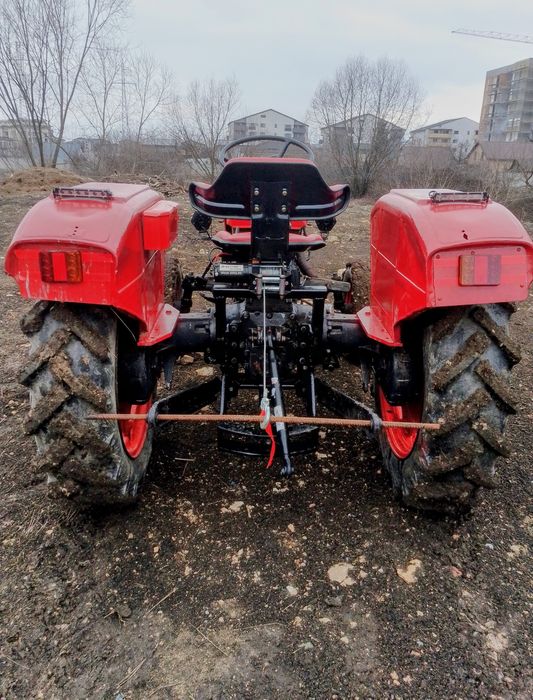 Tractor carraro 30 cp