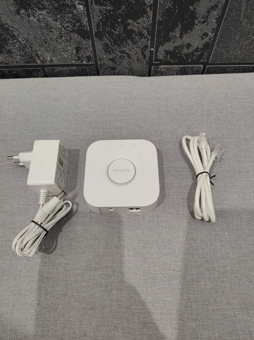 Lampi inteligente PHILIPS Hue Play + Philips Hub Bridge