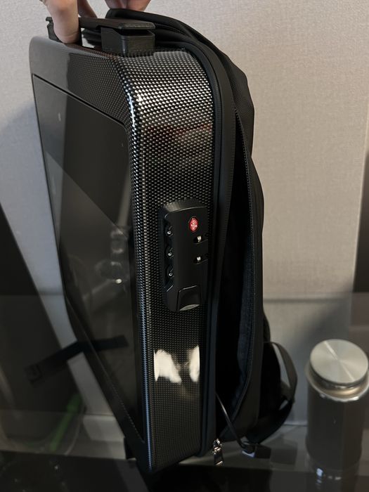 Продам новый рюкзак с led экраном