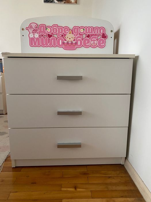 Бебешка кошара с подматрачна рамка и матрак.