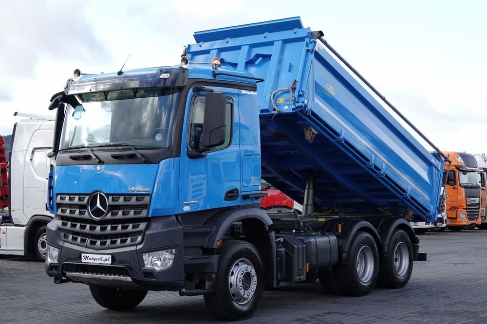 Mercedes-Benz AROCS 2636 / 6x4 / BASCULANȚĂ PE 3 FACE / MEILLER KIPER / EURO 6 / CAPACITATE DE ÎNCĂRCARE: 14.100 KG