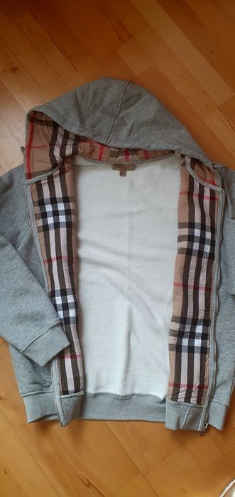 Суитшърт BURBERRY, нов.