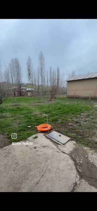 Uyi sotiladi Parkent tumani Boston mfi da