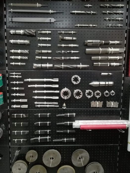 Сверла плашки метчики