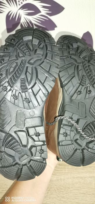 Ghete din piele, whaterproof, noi cu eticheta. Marimea 40. 25.5 cm