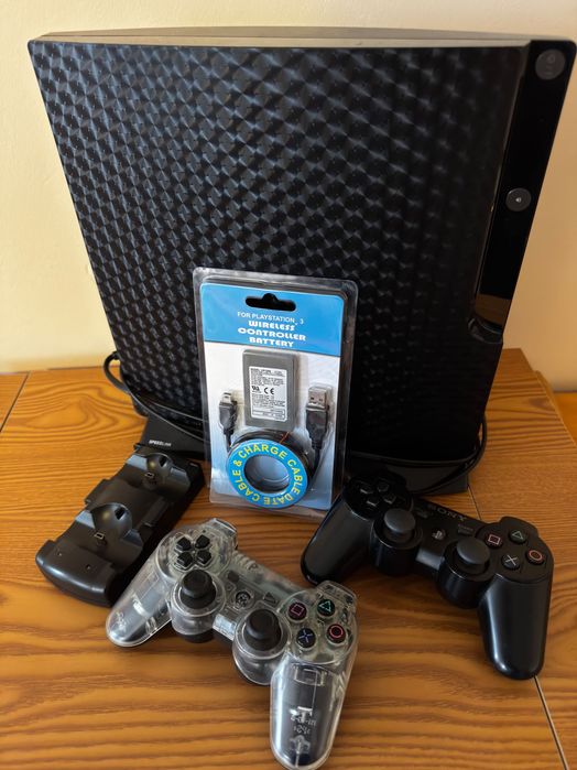 PlayStation 3 + 2 джойстика