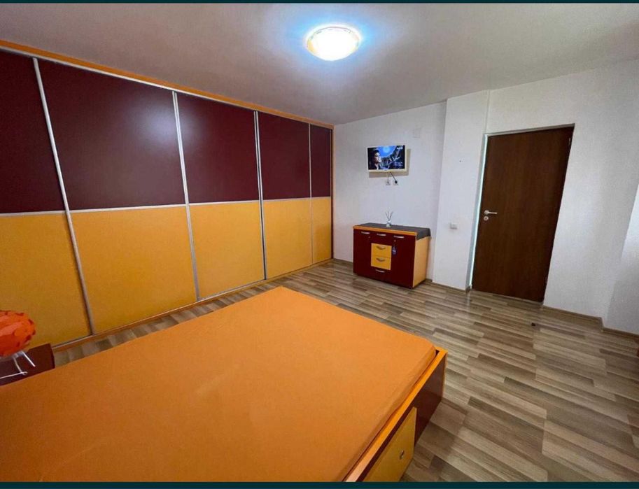 Inchiriez apartament