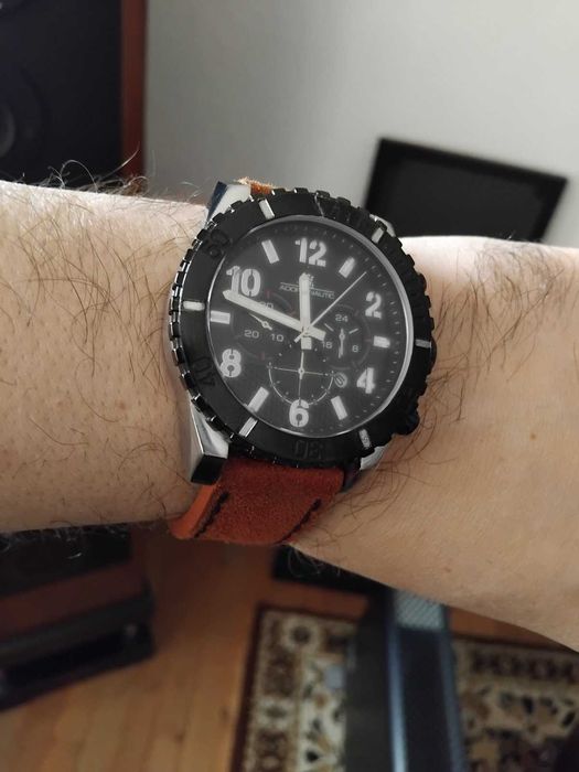 Invicta , Quantum , Esprit , Diesel , Extreme , Breitling , Haurex ...