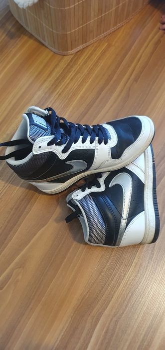Adidasi Nike Air Force