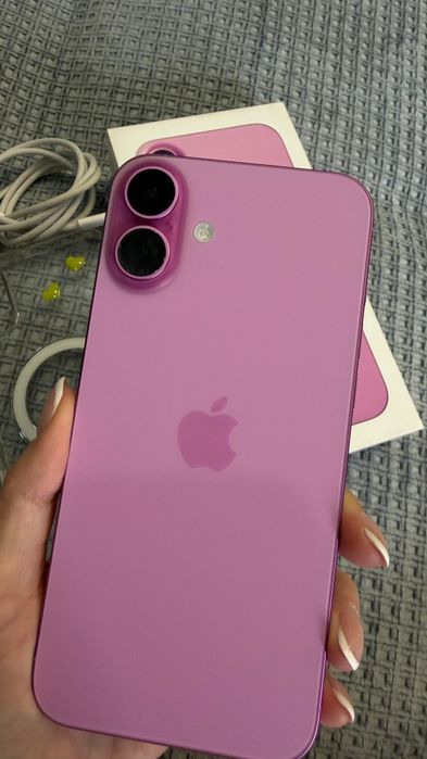 Продам iPhone 16 plus