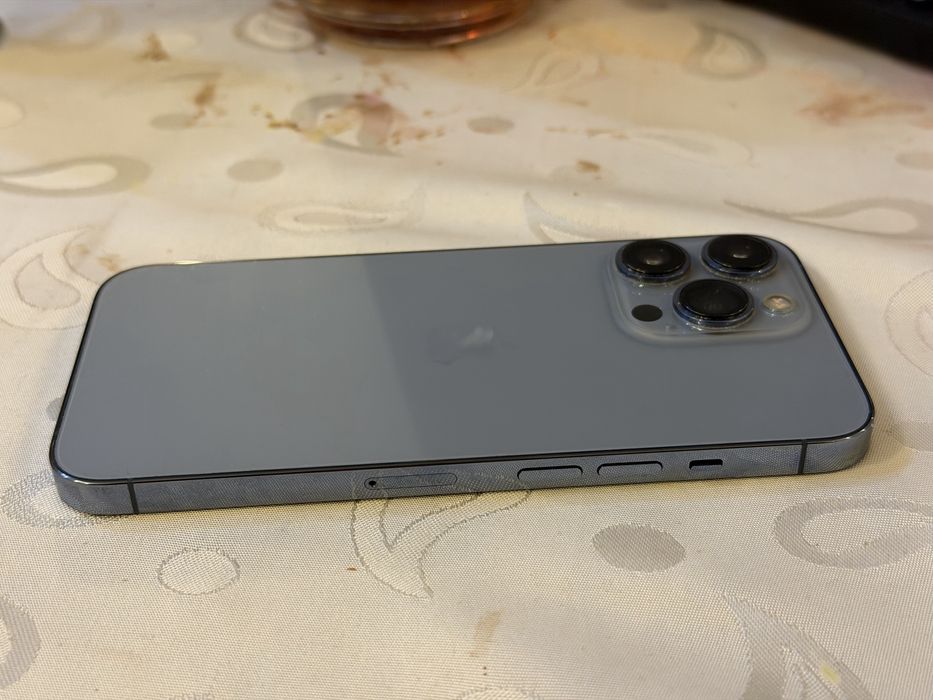 Iphone 13 pro sierra blue