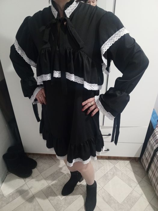 Продам платья брендовые