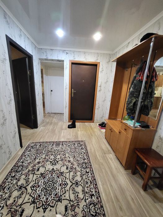 Продам 3 ех комн кв в 19 мкр