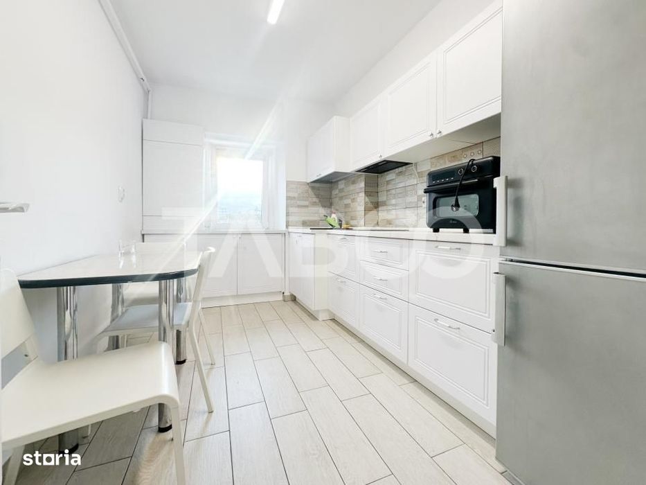 Apartament cu 3 camere decomandate de vanzare in cartierul Zorilor
