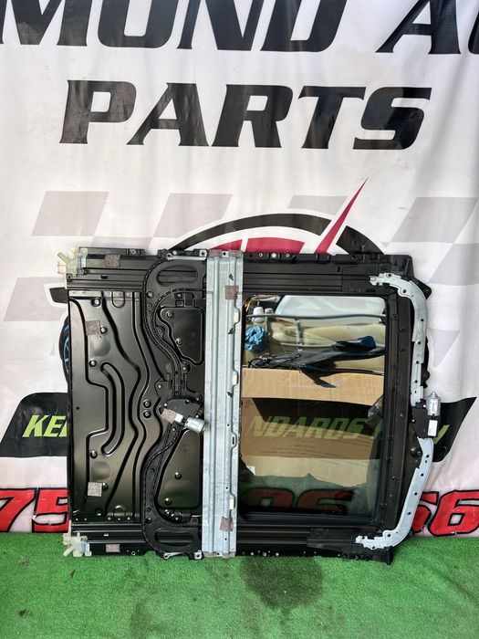 Bmw Seria 7 F01 Plafon Trapa Panoramic Geam Complet