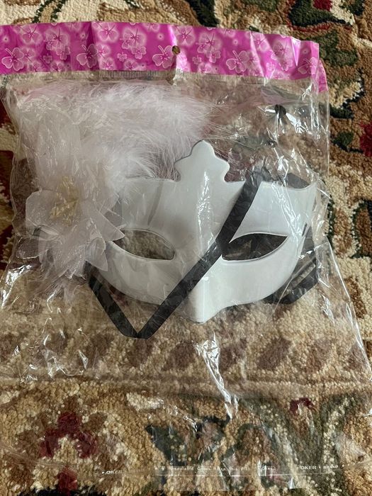 Маска карнавальная