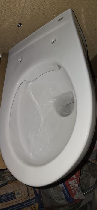 Продам подвесной унитаз