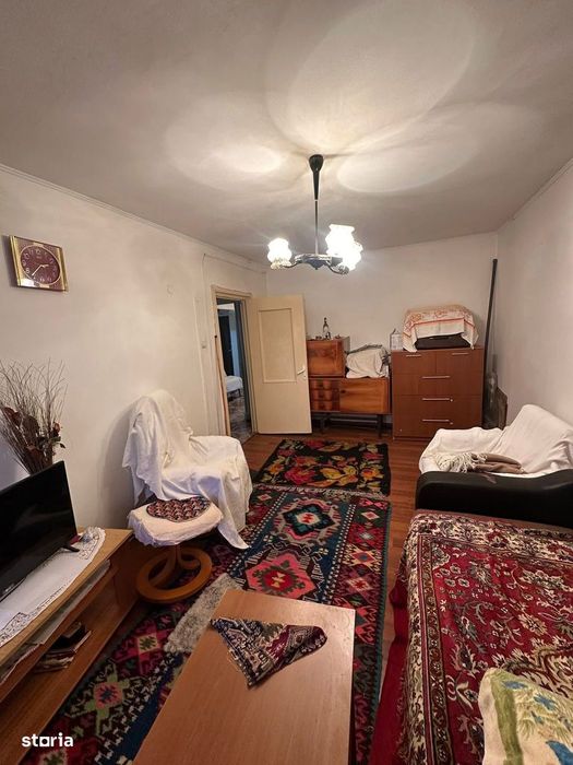 De vanzare apartament cu 2 camere și 2 bai, zona Hotel Roman, 55.000e