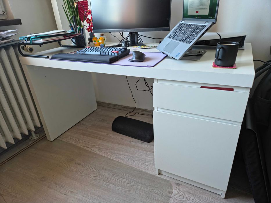 Birou Ikea Malm 140x65cm