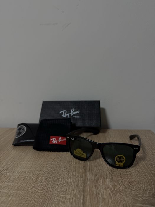 Продам очки Ray-Ban