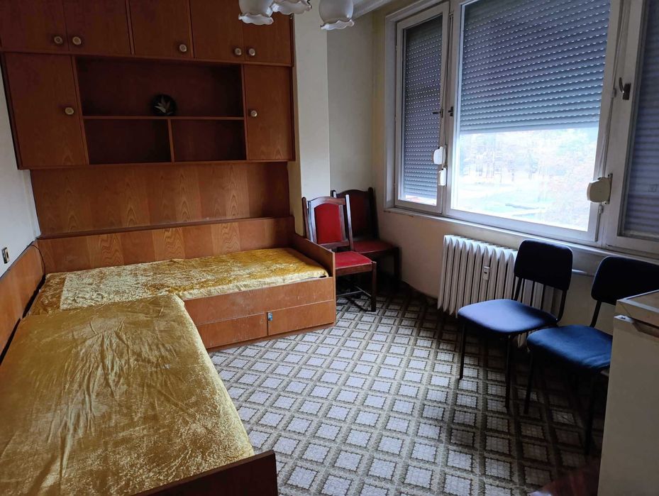 Дава се под наем Тристаен апартамент в Велико Търново, Колю Фичето - 80 кв.м за 280.5 € - Снимка #1