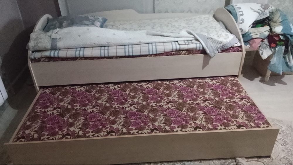 Диван для детей  очень класный