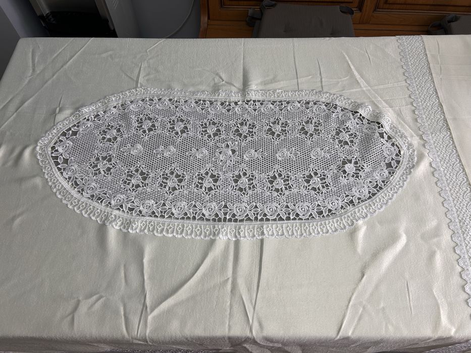 Продам скатерть тканевую 150х220