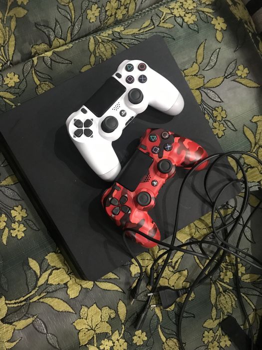 Продам плейсейшин 4