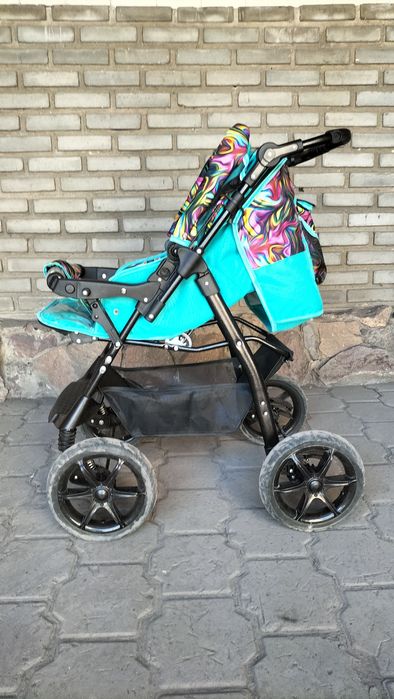 Детская зимняя коляска .