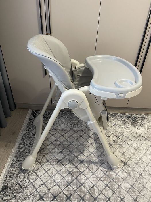 Детский стульчик для кормления