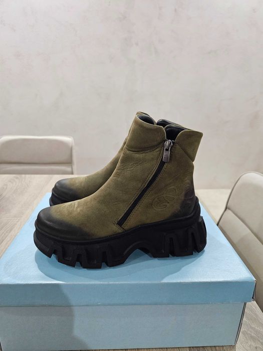 Дамски обувки номер 37