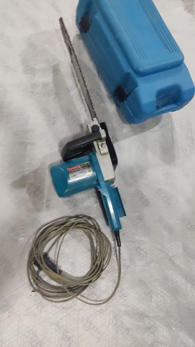 Продам пила Makita