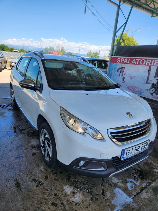 PEUGEOT  model  2008 AUTOMAT  înscris recent  SI VARIANTE AUTO