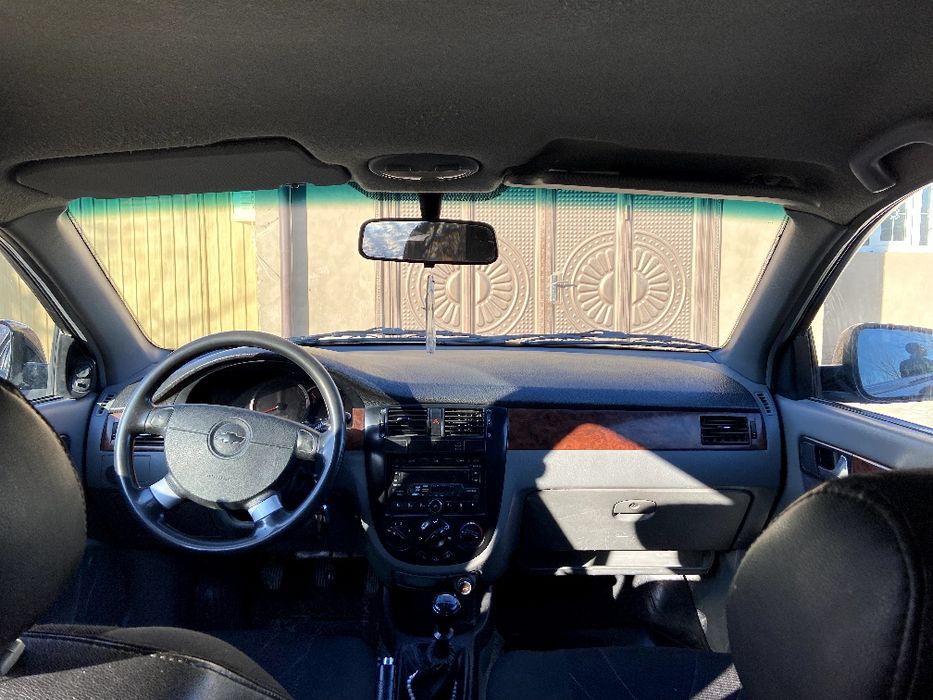 Chevrolet Lacetti 2010 yil xolati idealni uzim yedab yurgan moshinm