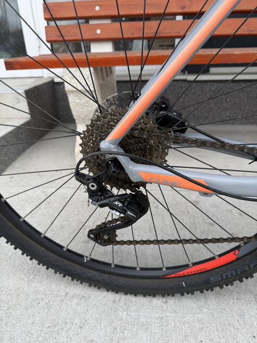 Планински велосипед Cube Acid 29/L