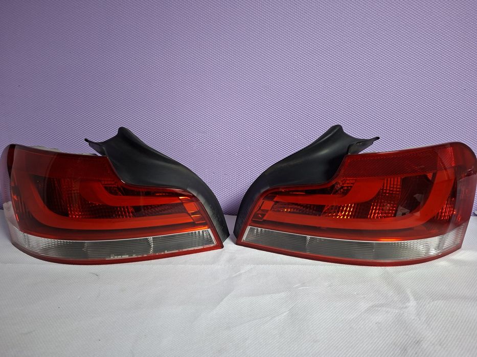 Stop / Tripla Spate Stanga sau Dreapta BMW Seria 1 E82 Coupe / E88 Cabrio LCI Varianta pe Bec