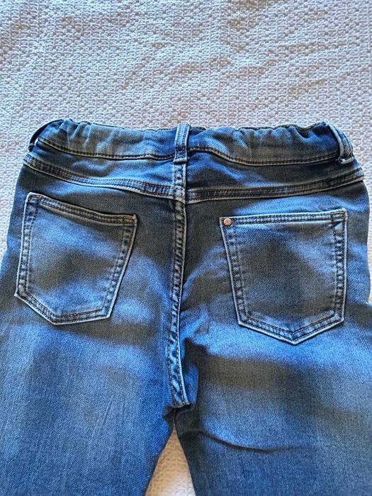 Blugi H&M pentru baieti 6-7 ani IMPECABILI