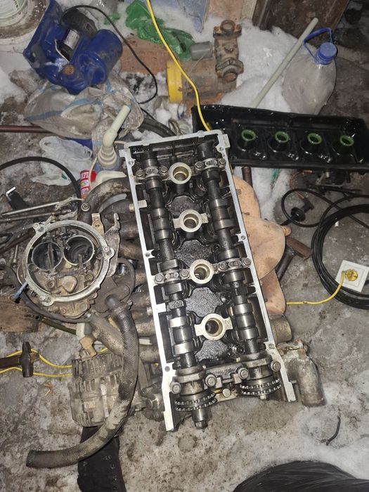 Продам головку на 406 двигатель