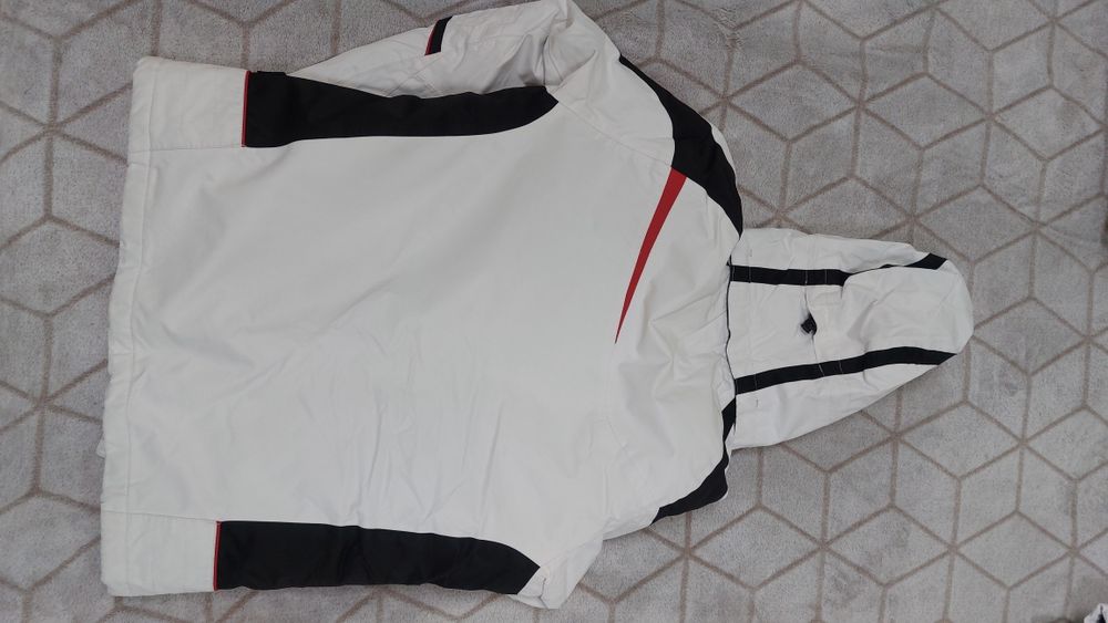 Якета  за ски  .