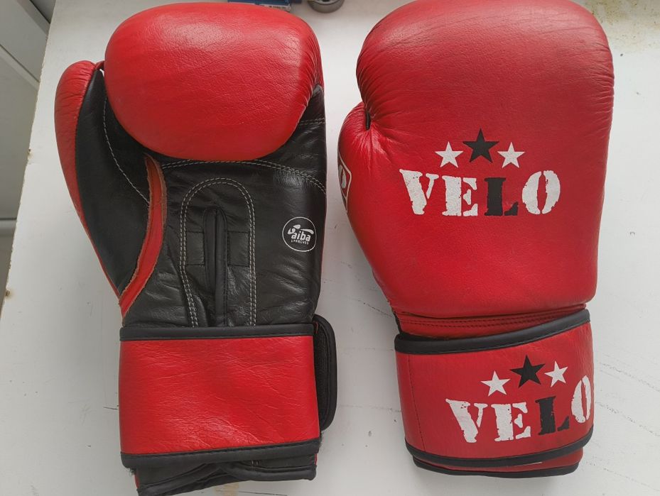 Красный вело перчатки боксерские 12 унций
