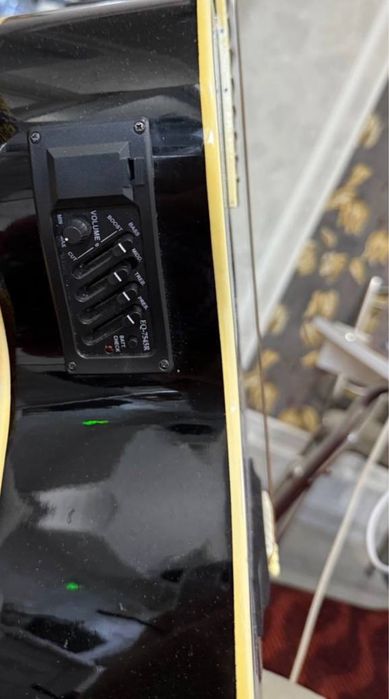 Продам Гитару фирмы Ibanez