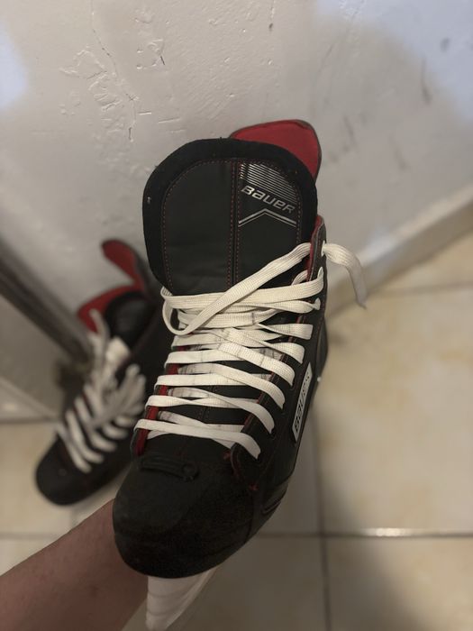 Коньки Bauer размер 41-42