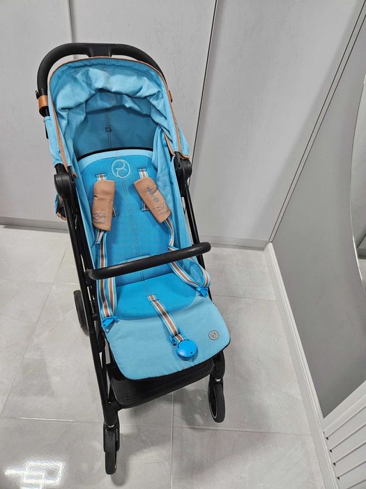 Лятна количка Cybex beezzy
