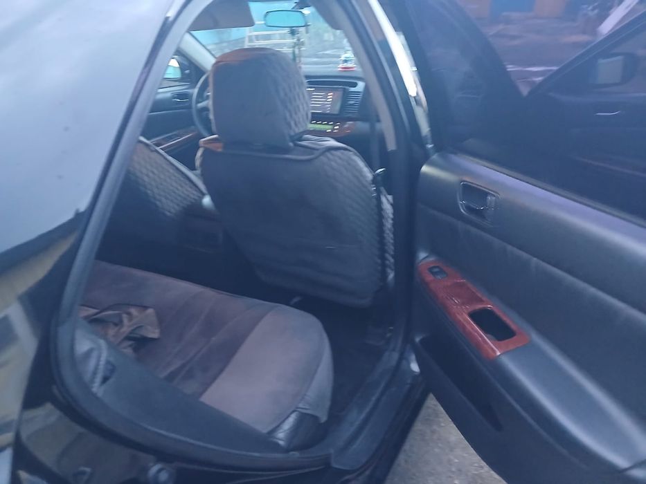 Продам Toyota Camry 2003 год,европеец,кожа