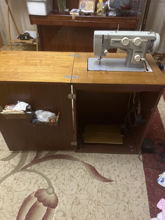 Швейная машинка ПОДОЛЬСК-142