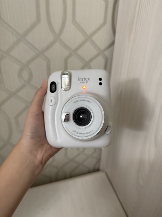 Instax mini 11 белый